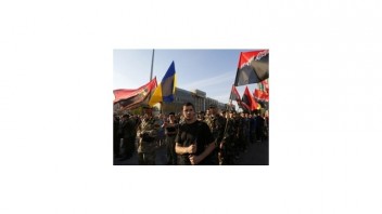 Pravý sektor protestoval na Majdane, žiada pád vlády a vyhlásenie vojnového stavu